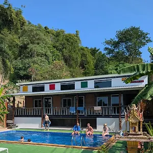 Hangover Chill & Hill , Ko Phi Phi Thailand